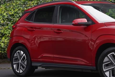 2021 Hyundai Kona EV 64kWh - Thumbnail