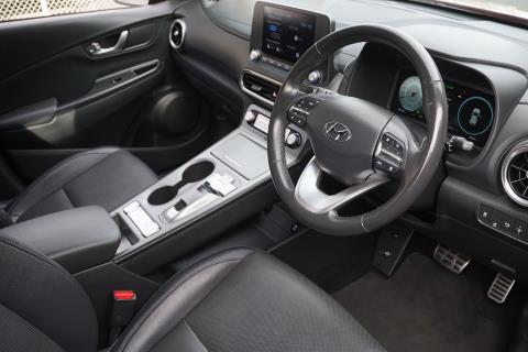 2021 Hyundai Kona EV 64kWh - Thumbnail