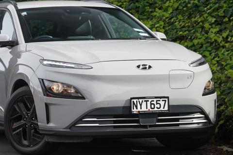 2021 Hyundai Kona EV 64kWh - Thumbnail