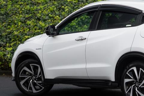 2018 Honda Vezel RS Hybrid / HR-V - Thumbnail