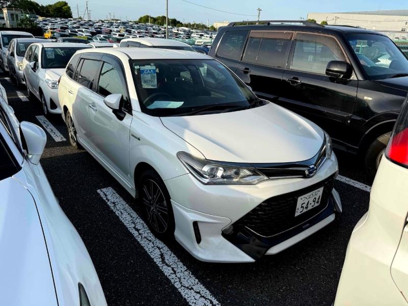 2016 Toyota Corolla Fielder Hybrid