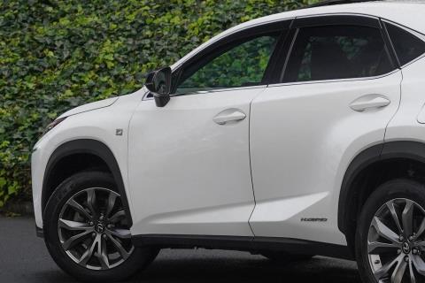 2015 Lexus NX 300h - Thumbnail