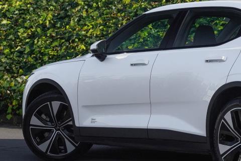 2022 Polestar 2 SRSM 69kWh - Thumbnail