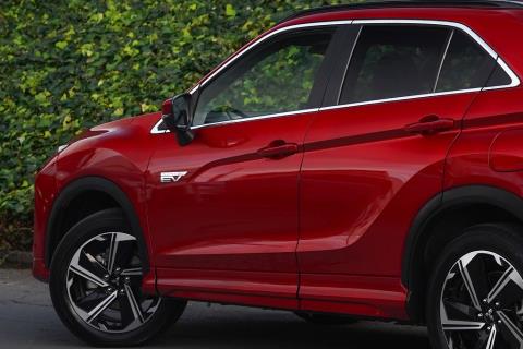 2022 Mitsubishi Eclipse Cross VRX PHEV - Thumbnail