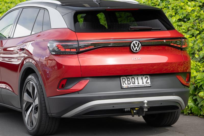 2023 Volkswagen ID.4 Pro