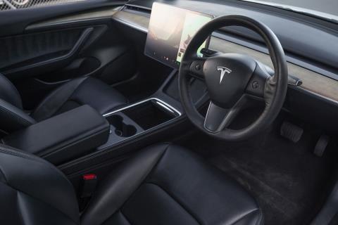 2022 Tesla Model 3 SR+ - Thumbnail
