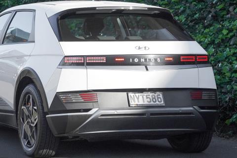 2022 Hyundai IONIQ 5 72 kWh - Thumbnail