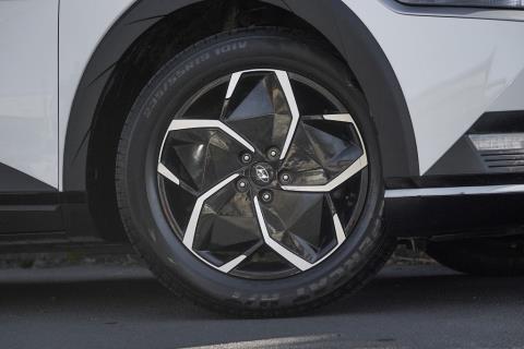 2022 Hyundai IONIQ 5 72 kWh - Thumbnail