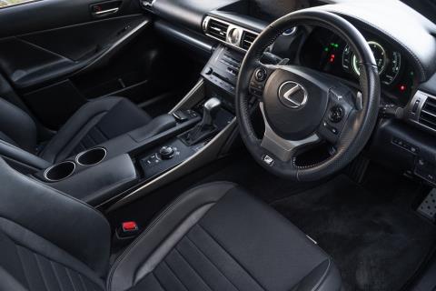 2013 Lexus IS 300h F Sport Hybrid - Thumbnail
