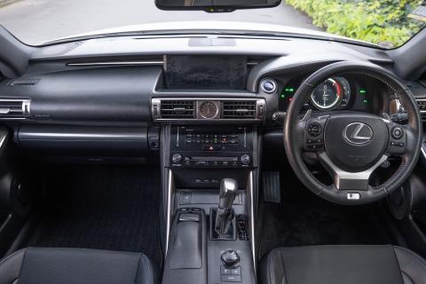 2013 Lexus IS 300h F Sport Hybrid - Thumbnail