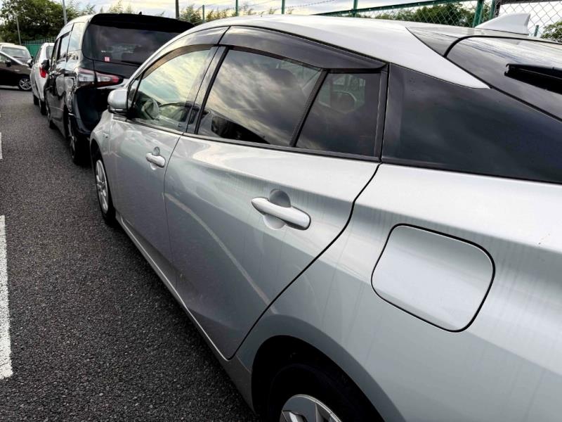 2016 Toyota Prius Hybrid S