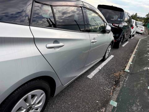 2016 Toyota Prius Hybrid S - Thumbnail