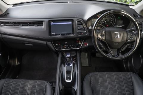 2017 Honda Vezel Z / HR-V Hybrid - Thumbnail