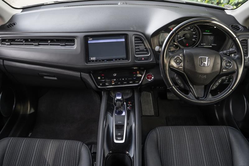 2017 Honda Vezel Z / HR-V Hybrid