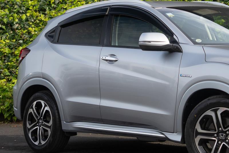2017 Honda Vezel Z / HR-V Hybrid