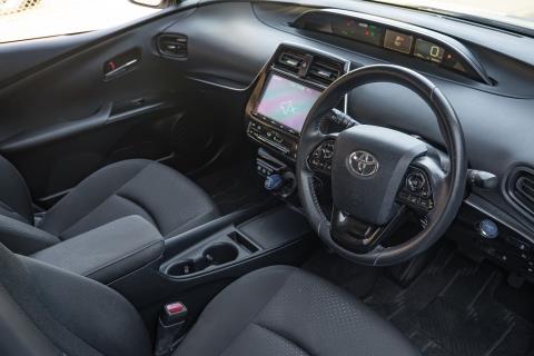 2019 Toyota Prius S Hybrid - Thumbnail