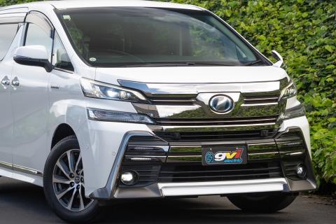 2015 Toyota Vellfire Hybrid ZR E-Four - Thumbnail