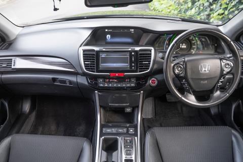 2016 Honda Accord Hybrid EX - Thumbnail