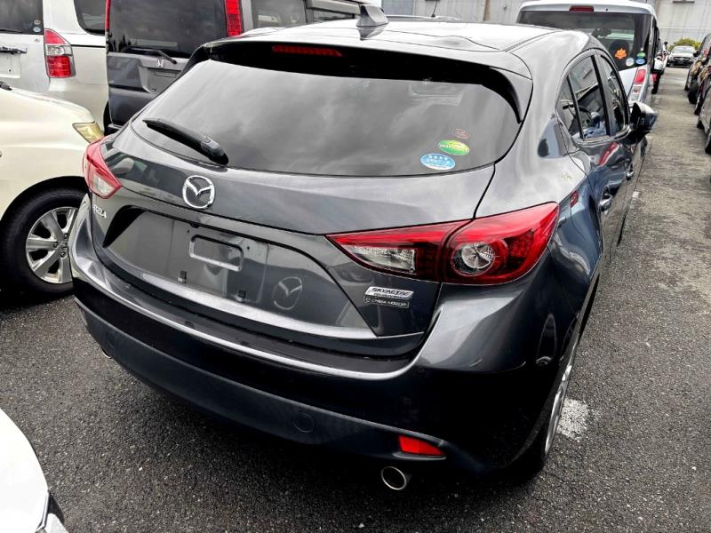 2014 Mazda Axela 20S / 3 Ltd