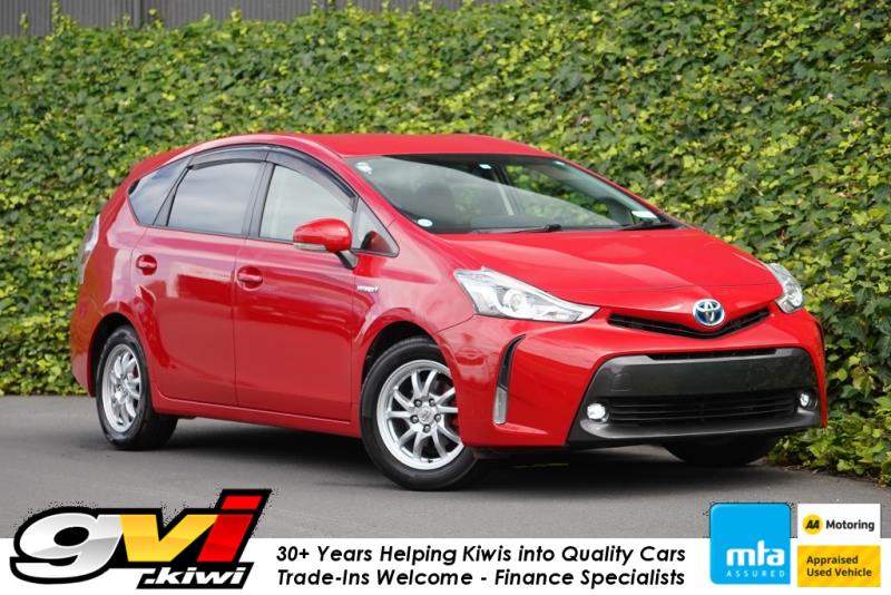 2014 Toyota Prius Alpha S Touring
