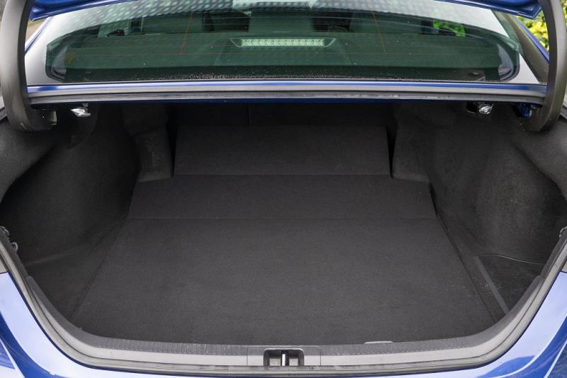 2018 Toyota Camry Hybrid G