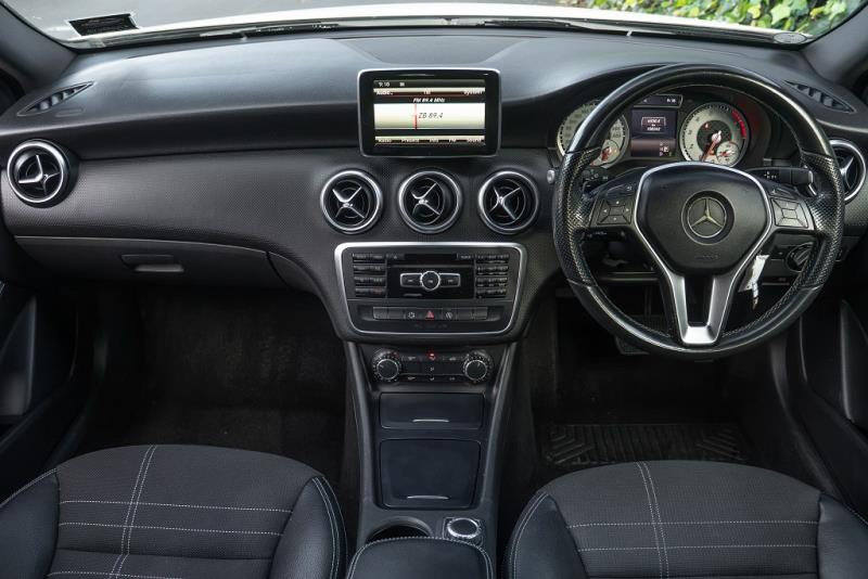 2015 Mercedes-Benz A180 Sport