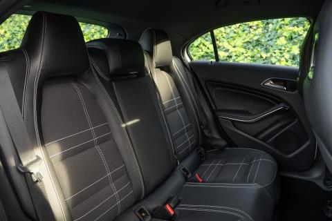2015 Mercedes-Benz A180 Sport - Thumbnail
