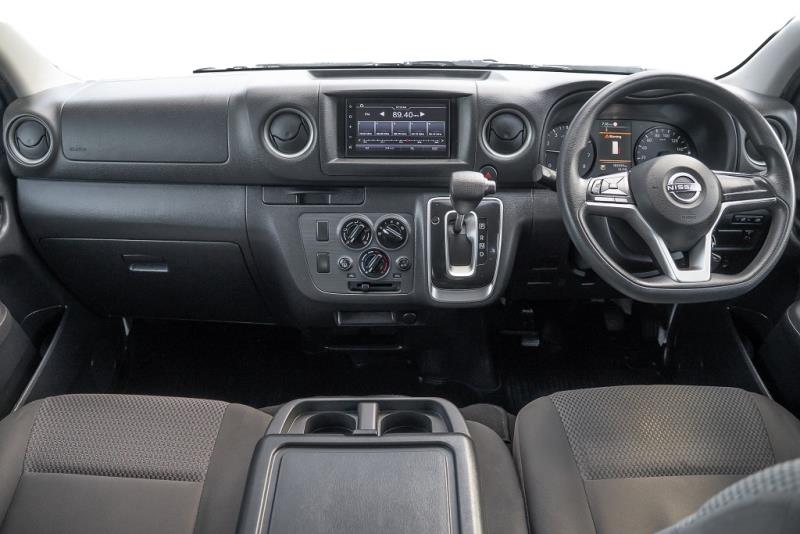 2022 Nissan NV350 / Caravan DX