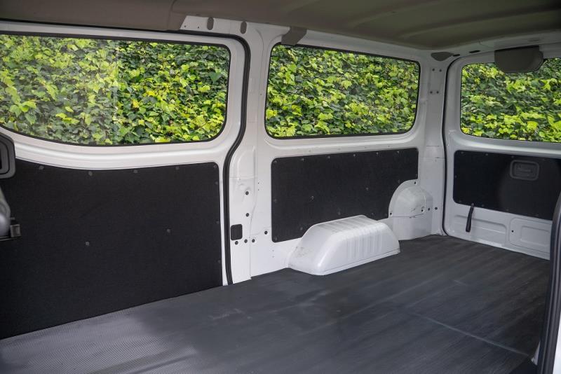 2022 Nissan NV350 / Caravan DX