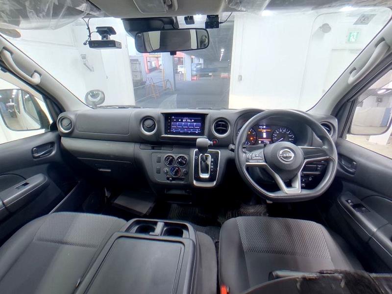 2022 Nissan NV350 5 Door Petrol