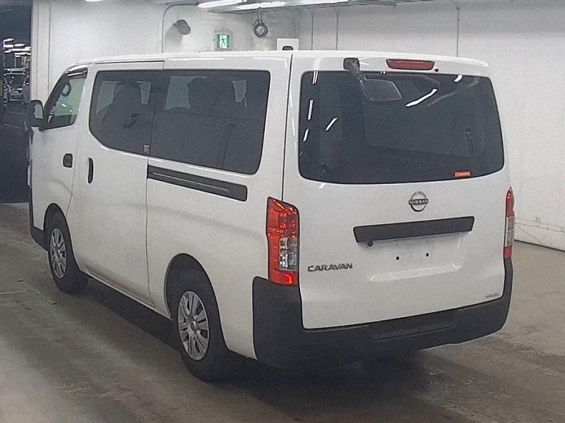 2022 Nissan NV350 5 Door Petrol