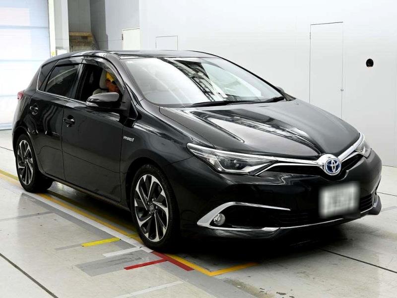 2017 Toyota Auris Hybrid / Corolla