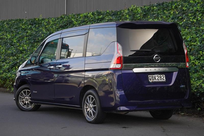 2018 Nissan Serena Hybrid