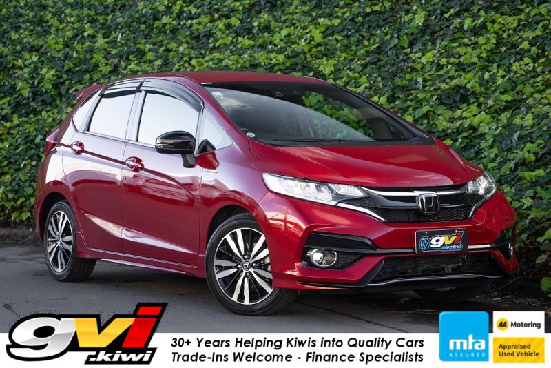 2019 Honda Fit S / Jazz Hybrid