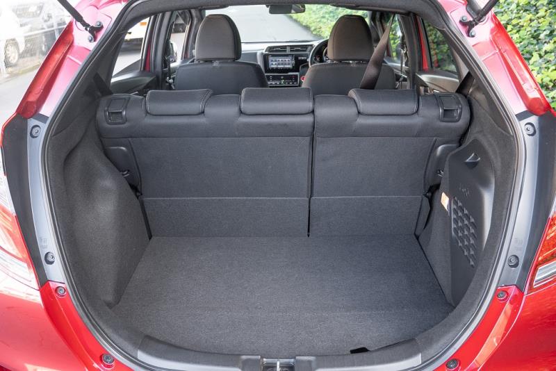 2019 Honda Fit S / Jazz Hybrid