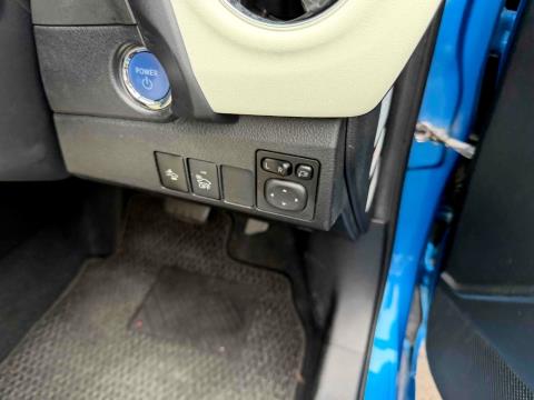 2016 Toyota Auris Hybrid / Corolla - Thumbnail
