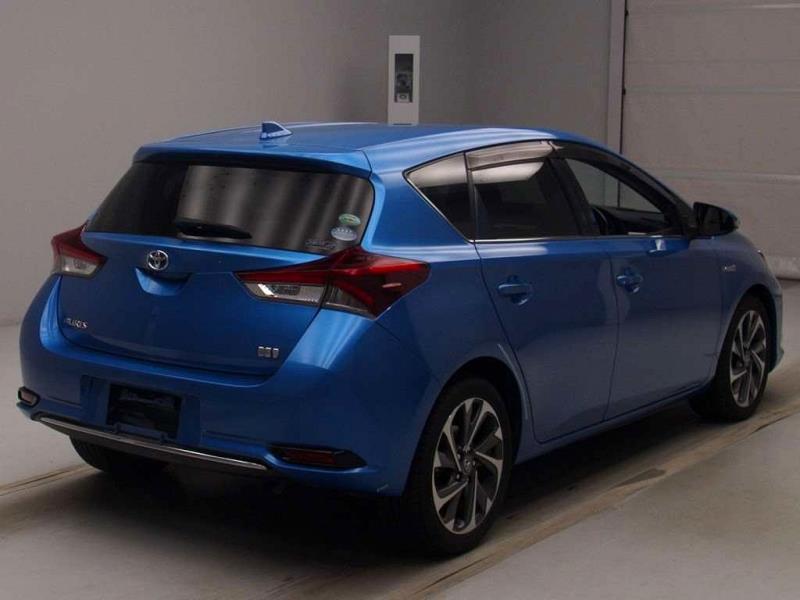 2016 Toyota Auris Hybrid / Corolla