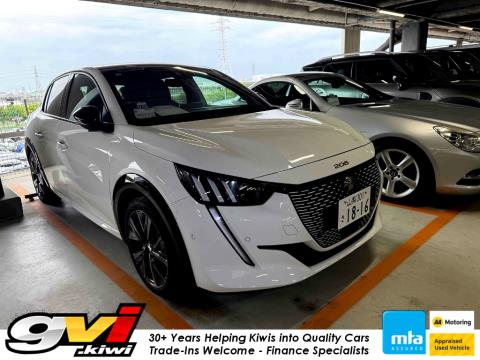2023 Peugeot e-208 GT Electric - Thumbnail