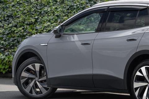 2023 Volkswagen ID.4 Pro Launch Edition - Thumbnail