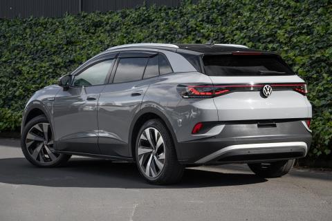 2023 Volkswagen ID.4 Pro Launch Edition - Thumbnail