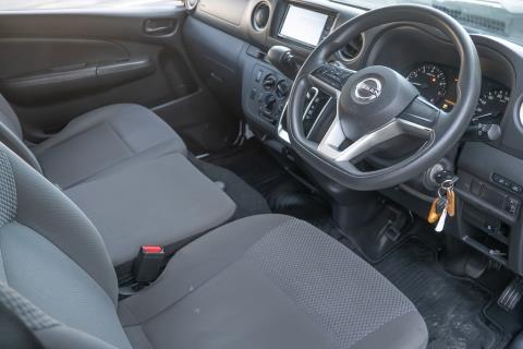 2021 Nissan NV350 / Caravan 5 Door - Thumbnail