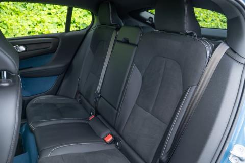 2022 Volvo C40 Recharge Ultimate - Thumbnail