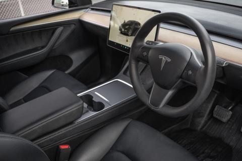 2022 Tesla Model Y 60kWh - Thumbnail