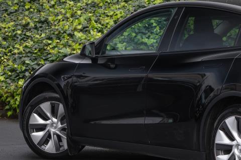 2022 Tesla Model Y 60kWh - Thumbnail