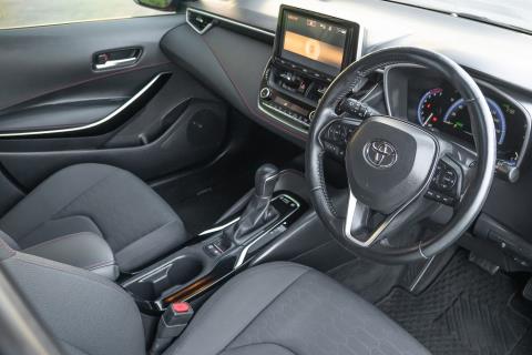 2018 Toyota Corolla Sport Hybrid G Z - Thumbnail