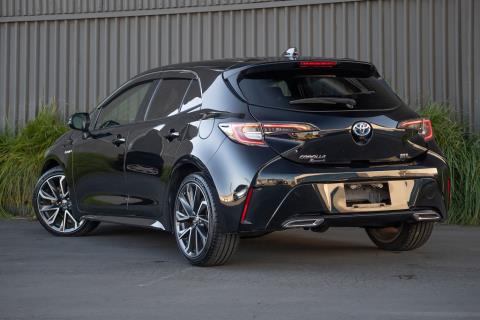 2018 Toyota Corolla Sport Hybrid G Z - Thumbnail