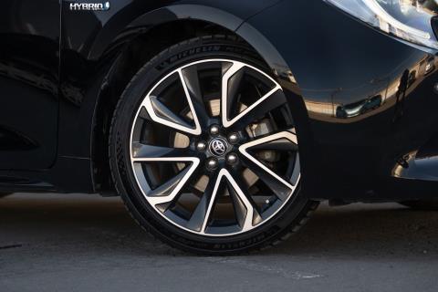2018 Toyota Corolla Sport Hybrid G Z - Thumbnail