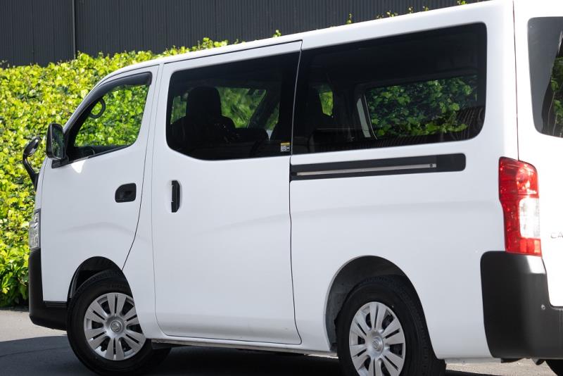 2022 Nissan NV350 / Caravan 5 Door