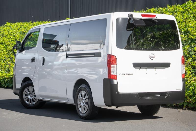 2022 Nissan NV350 / Caravan 5 Door