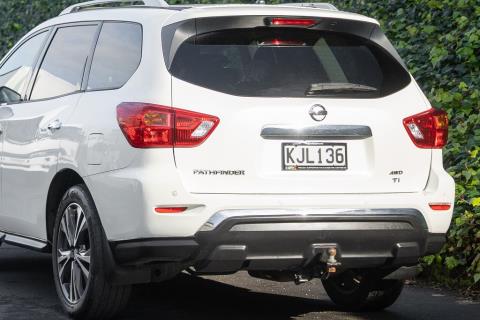 2017 Nissan Pathfinder TI 3.5P 4WD - Thumbnail